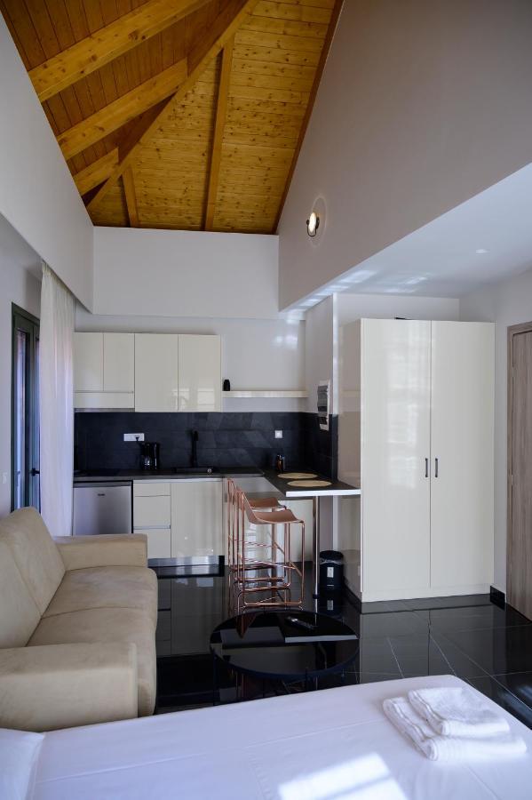Luxury Suites By Panagiota Preveza Exteriör bild